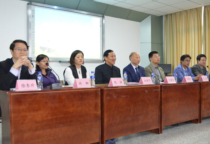 DSC_0402.jpg DSC_0402.jpg